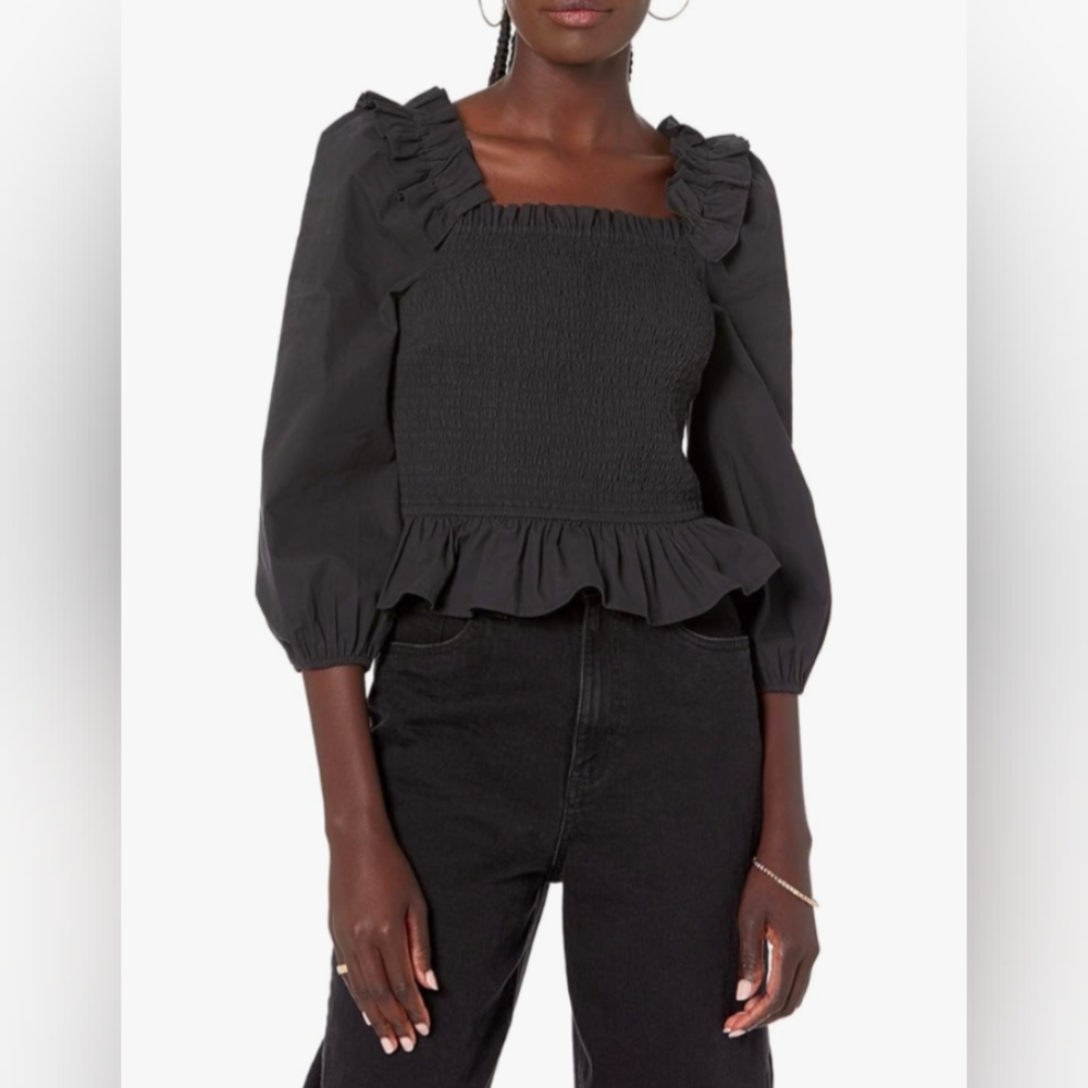 Long Sleeve Ruffle Smocked Cropped Top - Picture 7 of 7